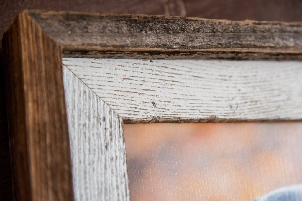 barwood framed corner with luxury linen texture